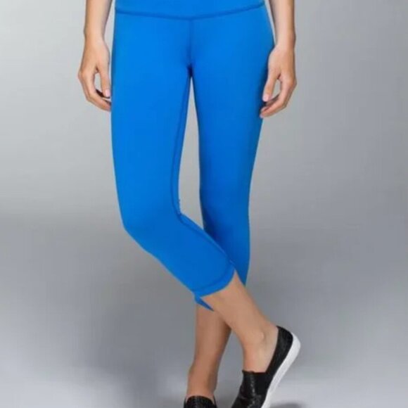 Lululemon Wunder Under Leggings (Reversible) - Black & Pipe Dream Blue - Picture 3 of 8